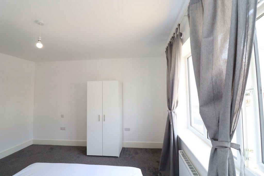 Room Globe Road in Greater London