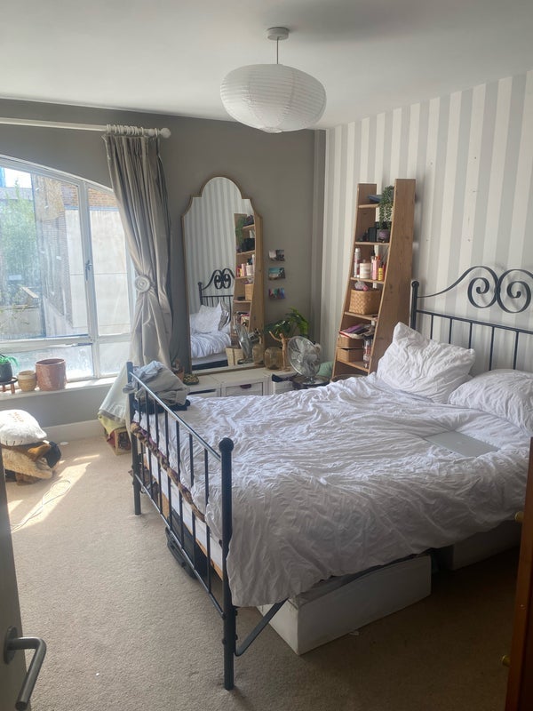 Room Caledonian Road in Greater London