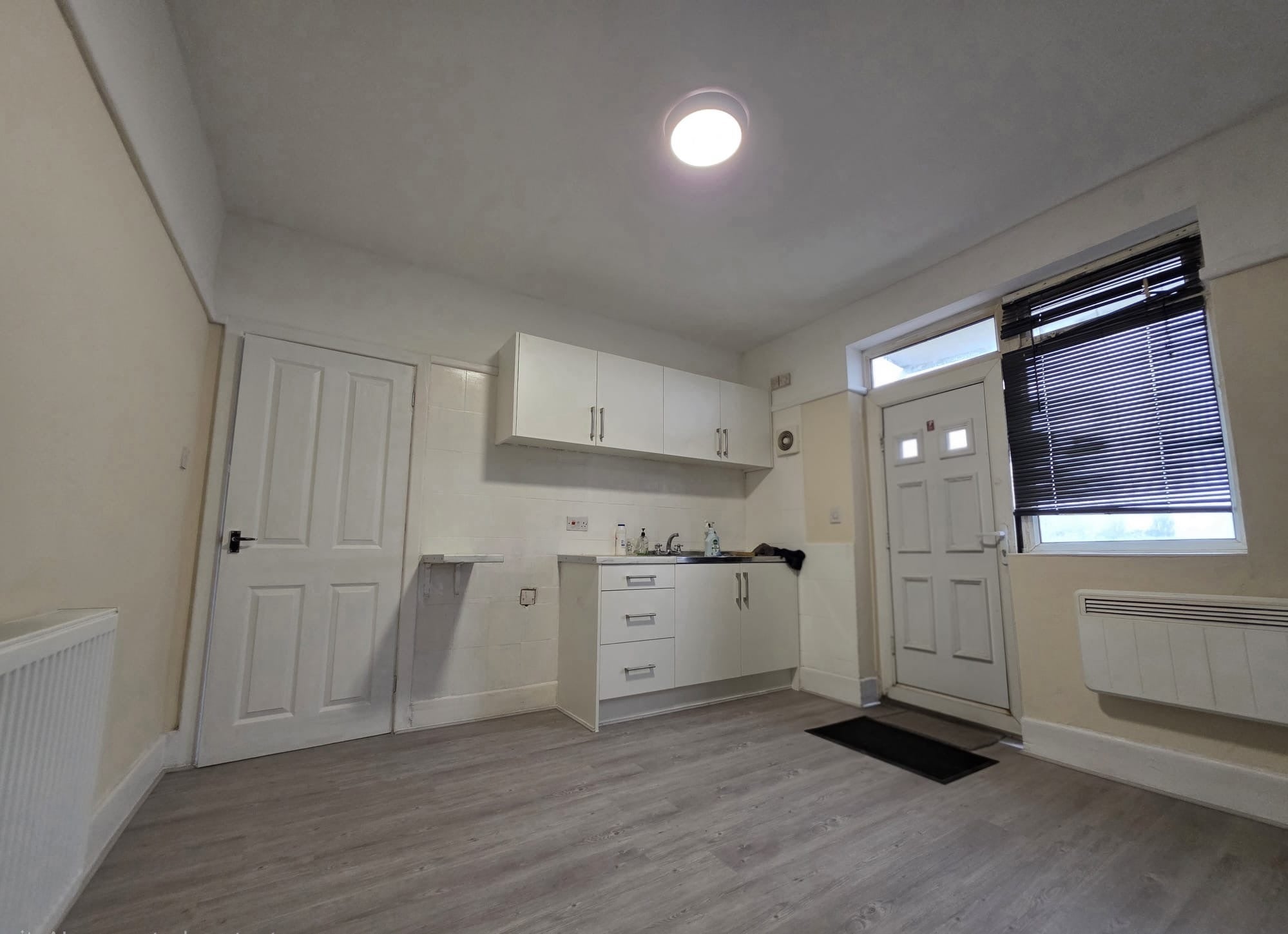 Flat Bushbury Lane in Wolverhampton