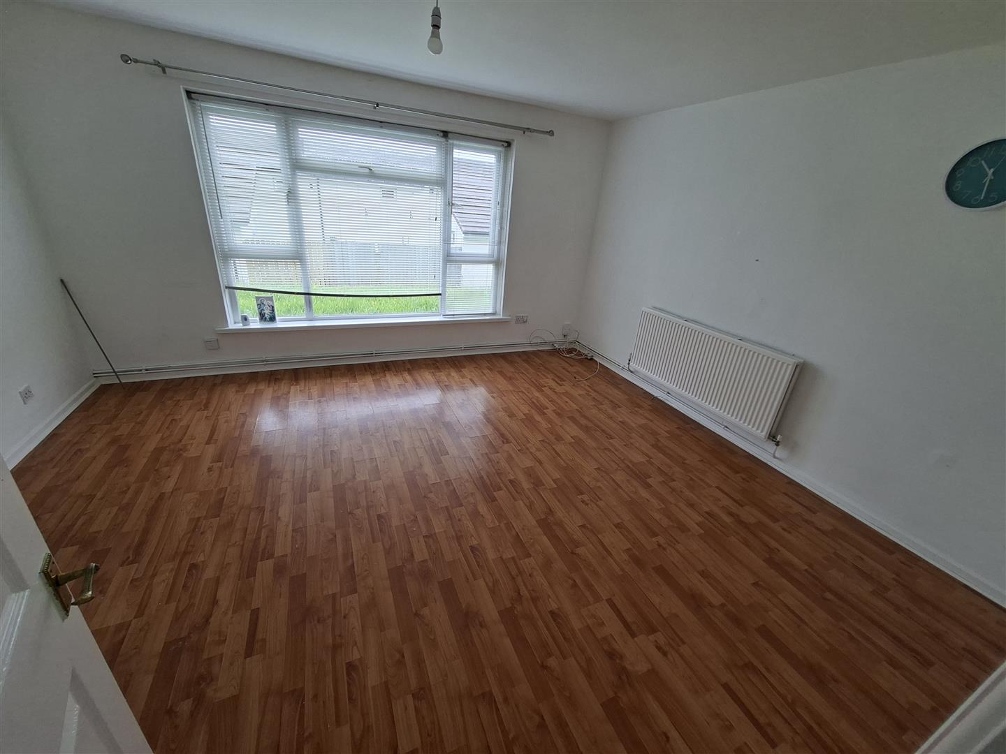 Flat Maes Y Felin in Bridgend
