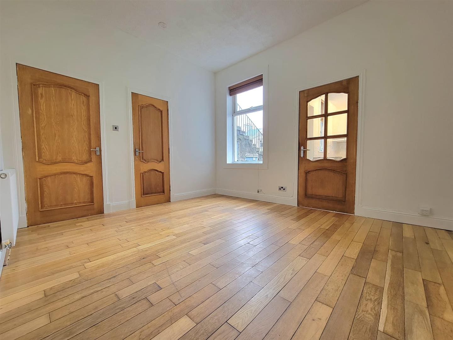 Flat Whyte Rose Terrace in Methil