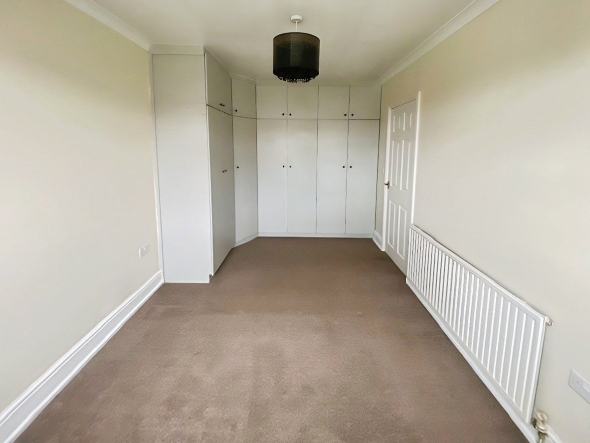 House Pendine Close in Stanford-le-Hope