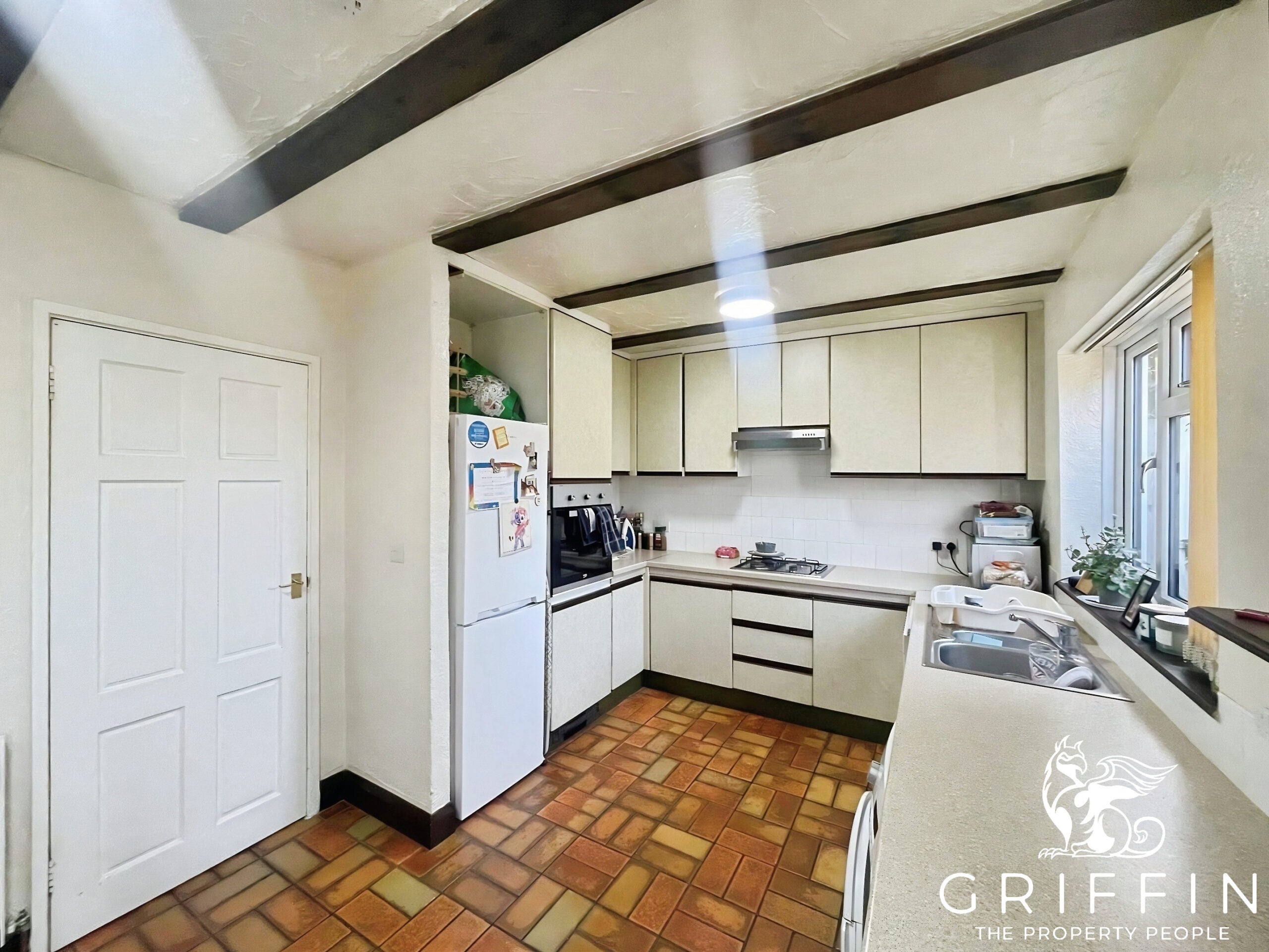 House Pendine Close in Stanford-le-Hope