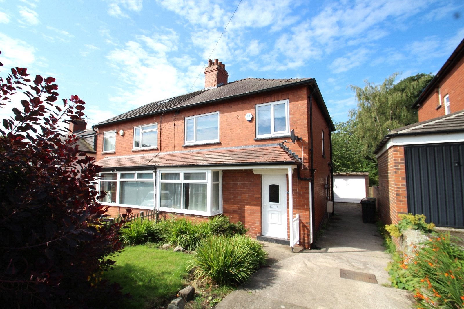 House Wensley Drive in Leeds