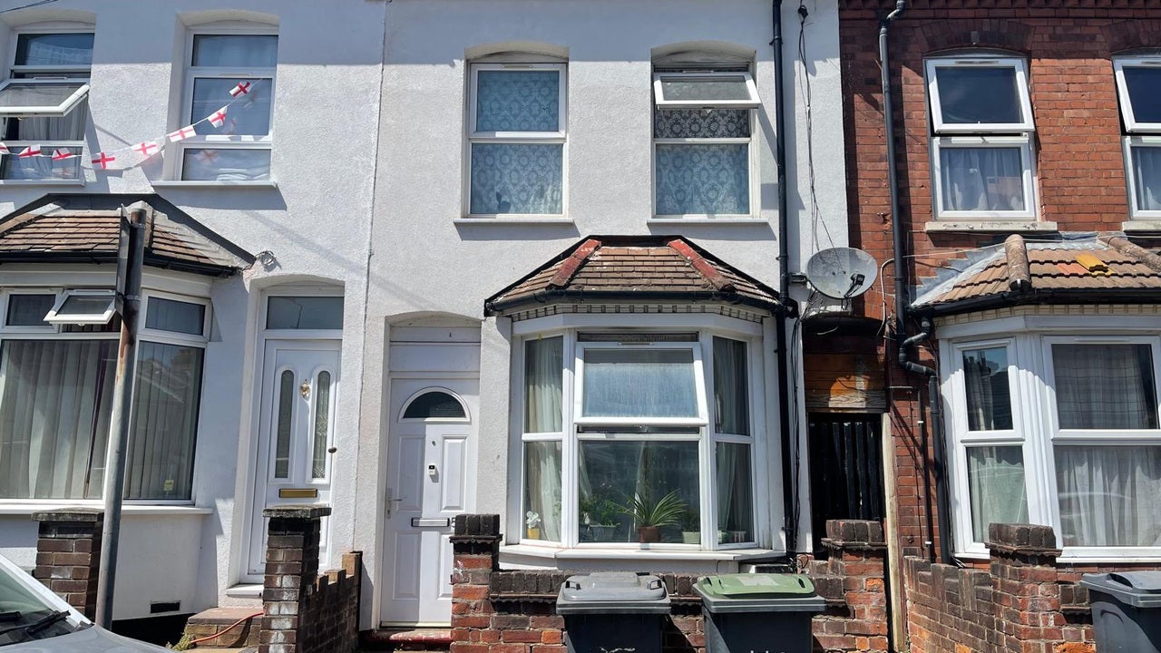 House Dane Road in Luton