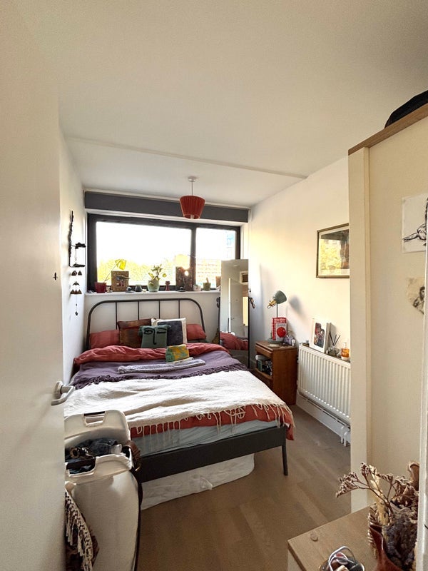 Room Queen's Drive in Greater London