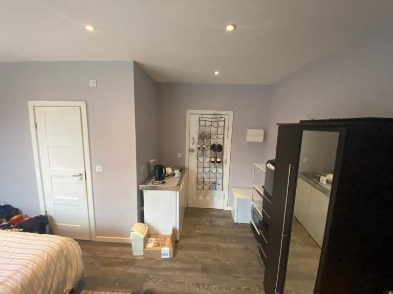 Room Winchelsea Road in Greater London