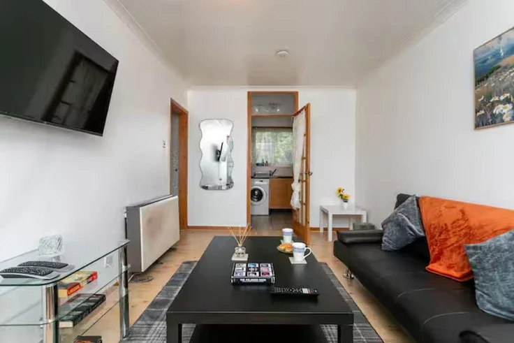 Flat Broadgate Avenue in Nottingham