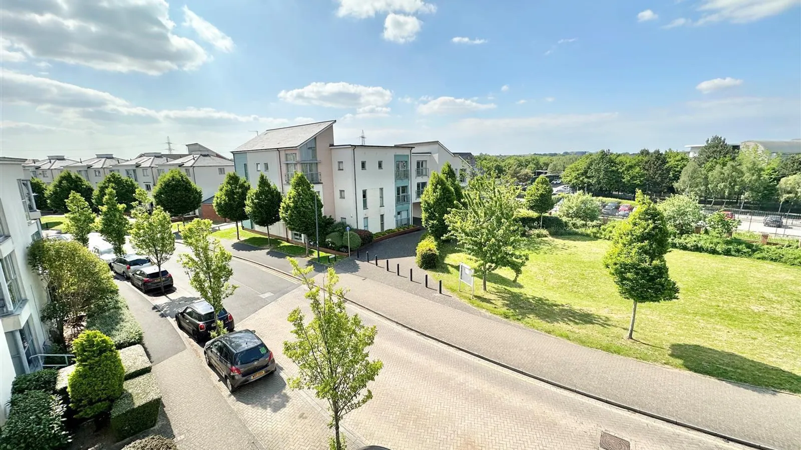 Flat Long Down Avenue in Harry Stoke