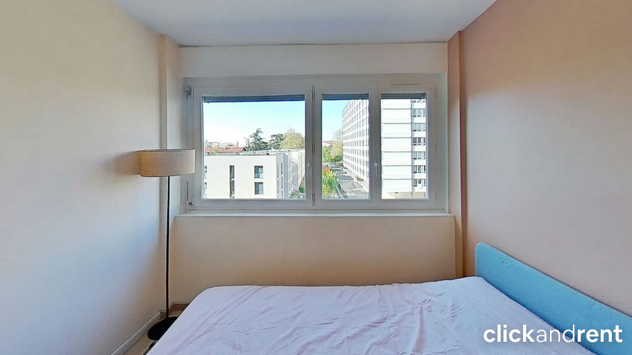 Chambre Rue du 1er Mars 1943 à Villeurbanne