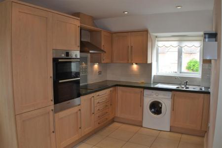Flat Blackburn Close in Basingstoke and Deane