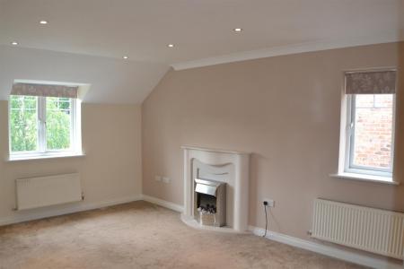 Flat Blackburn Close in Basingstoke and Deane