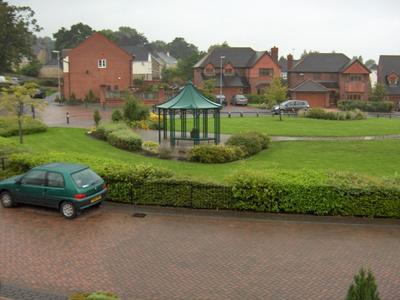 Room Acorn Way in Leeds