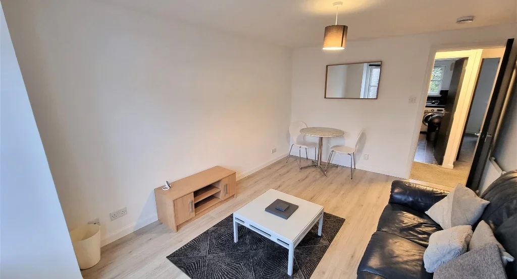 Flat Holburn Street in Aberdeen City