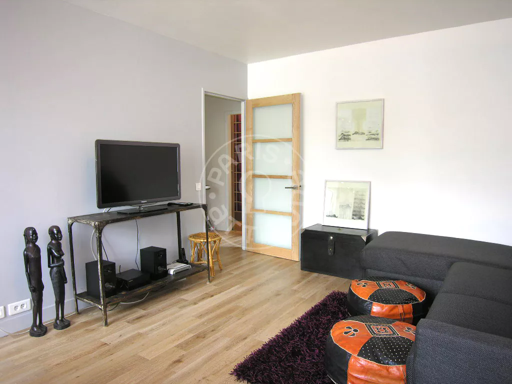Appartement Rue de Nantes à Paris