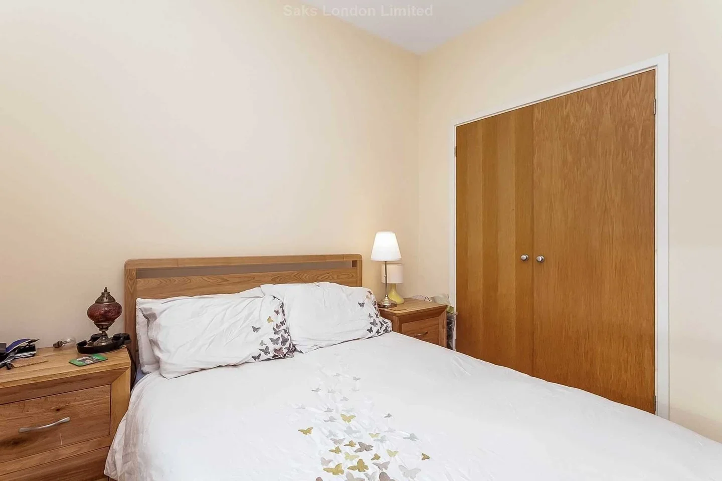 Flat Westwell Road in Greater London