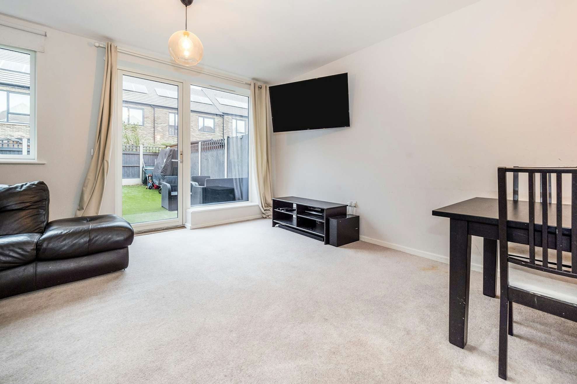 House Kemmel Road in Greater London