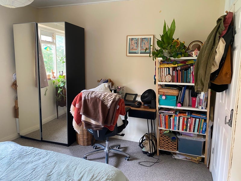 Room Trelawney Estate in Greater London