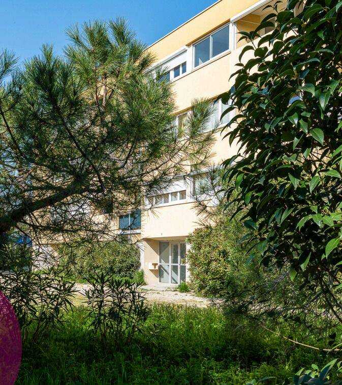 Appartement Place du Mont Serein à Villeneuve-lès-Avignon