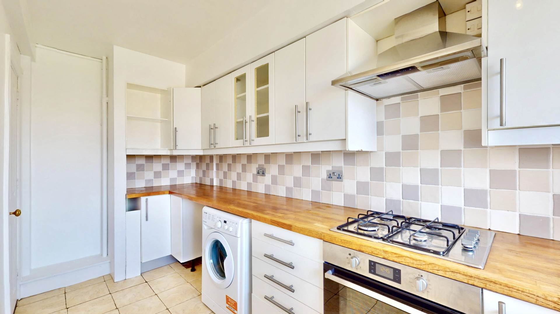 Flat Hornsey Lane in Greater London