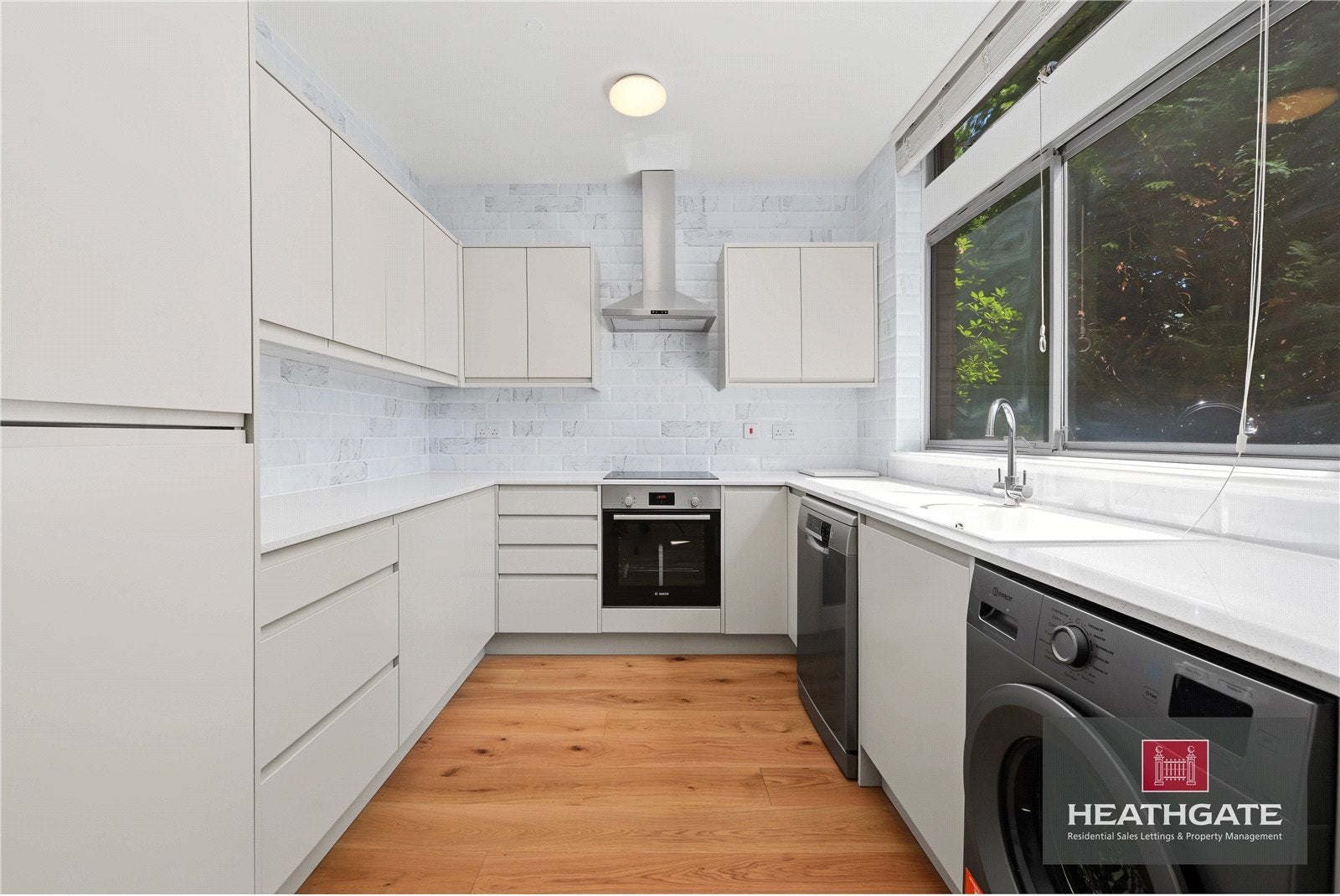 Flat Redington Road in Greater London