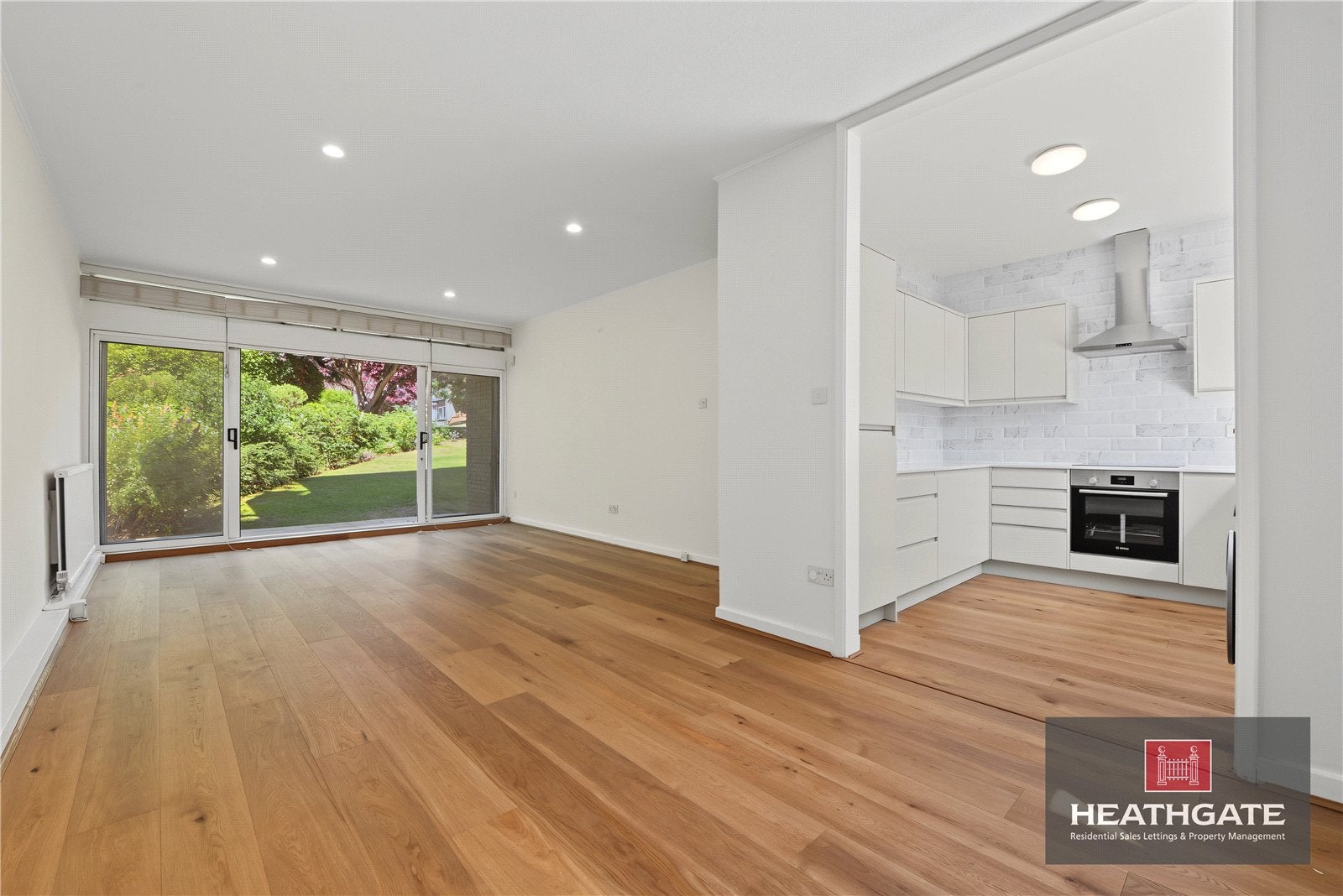 Flat Redington Road in Greater London