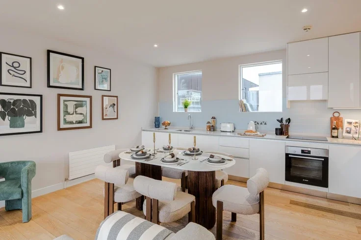 Flat Northdown Street in Greater London