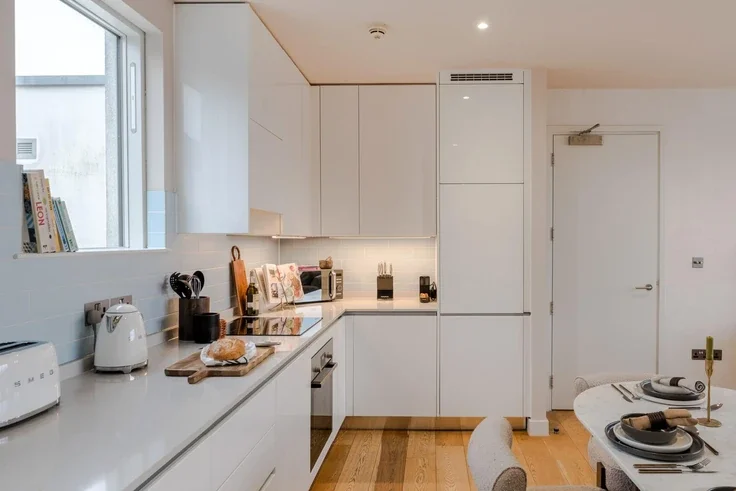 Flat Northdown Street in Greater London