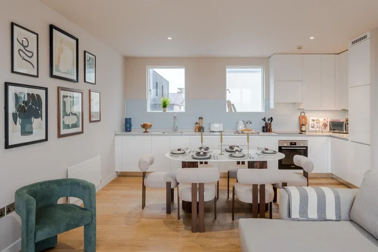 Flat Northdown Street in Greater London