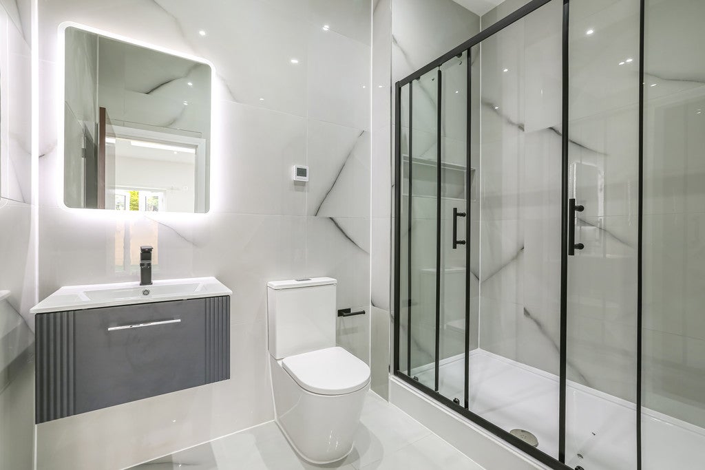 Flat Grosvenor Avenue in Greater London