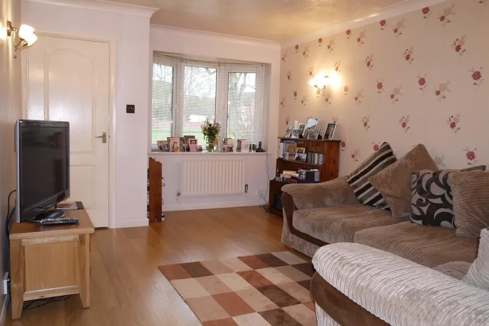 Flat Medway Close in Harborough