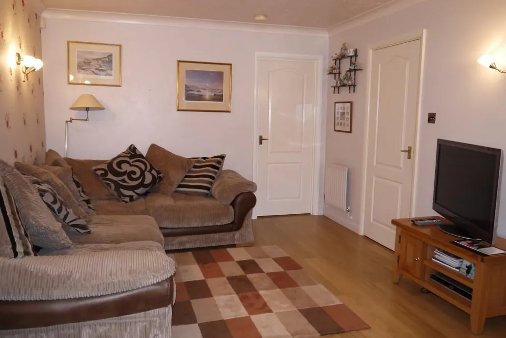 Flat Medway Close in Harborough