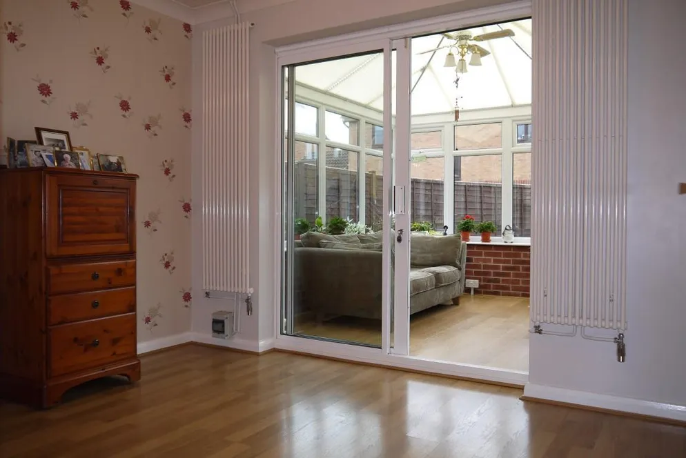 Flat Medway Close in Harborough