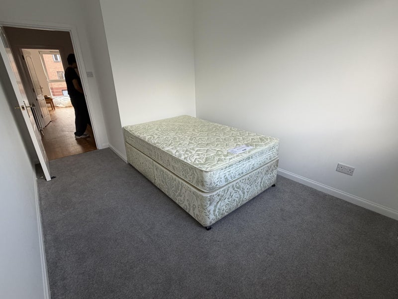 Room Kelvinhaugh Street in Glasgow