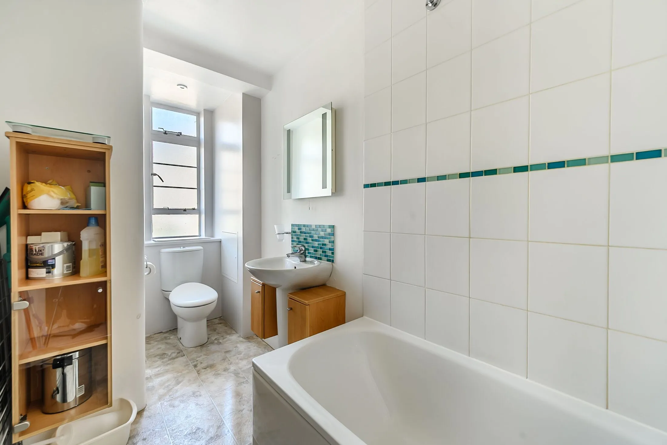Flat Sloane Avenue in Greater London