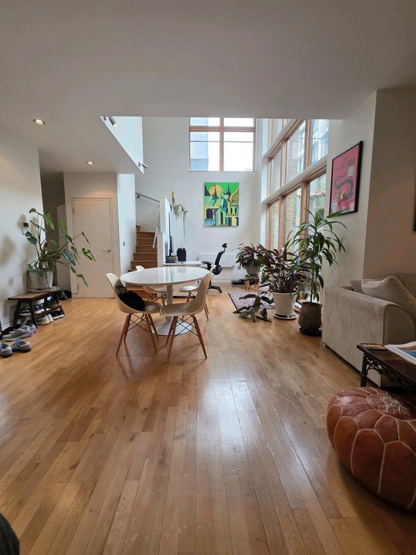 Room St. John Street in Greater London