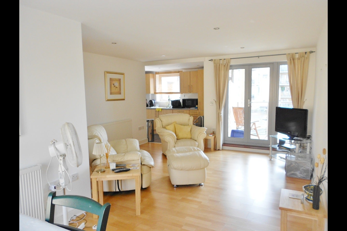 Flat Lockside Marina in Chelmsford