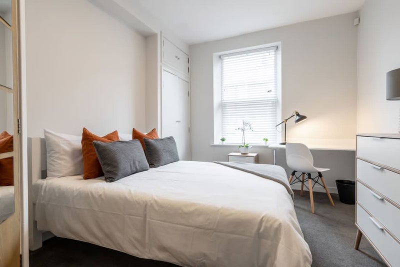 Room Malcolm Street in Newcastle upon Tyne