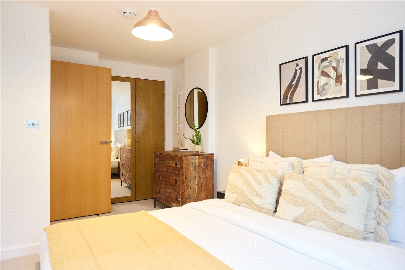 Flat Chatham Place in Greater London