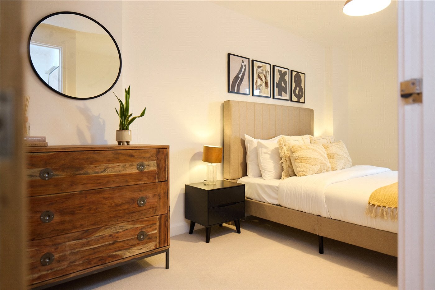 Flat Chatham Place in Greater London
