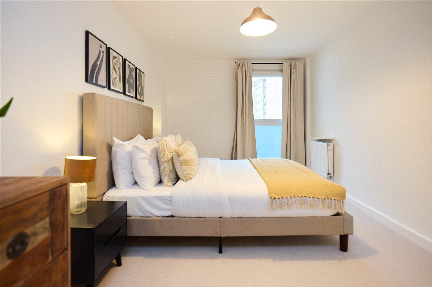 Flat Chatham Place in Greater London