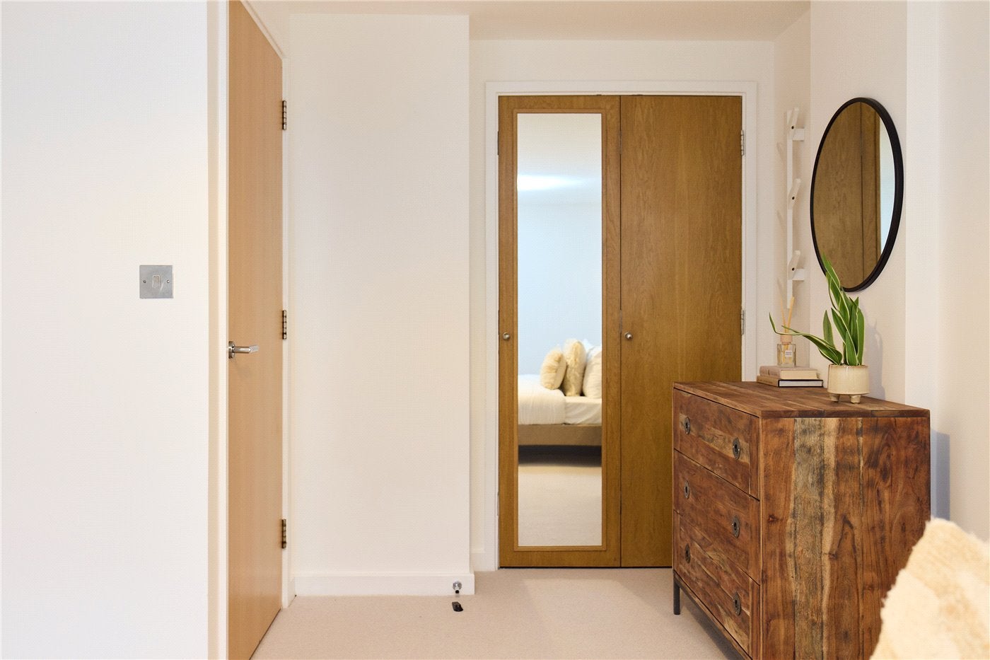 Flat Chatham Place in Greater London