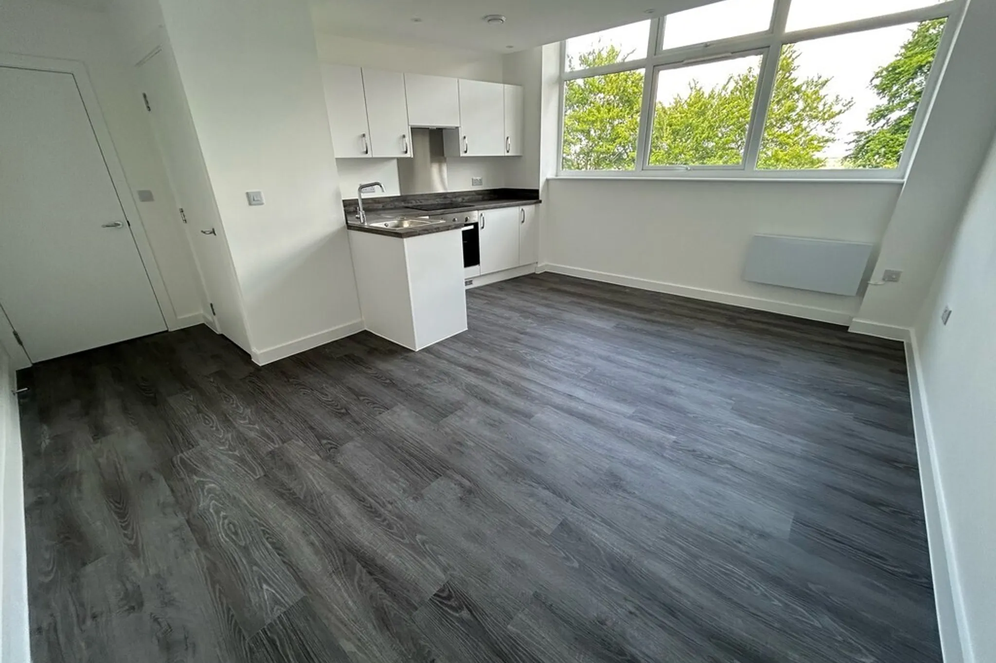Flat Houston Way in Frome