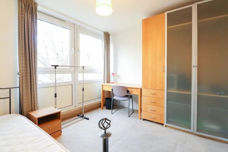 Flat Stanhope Street in Greater London