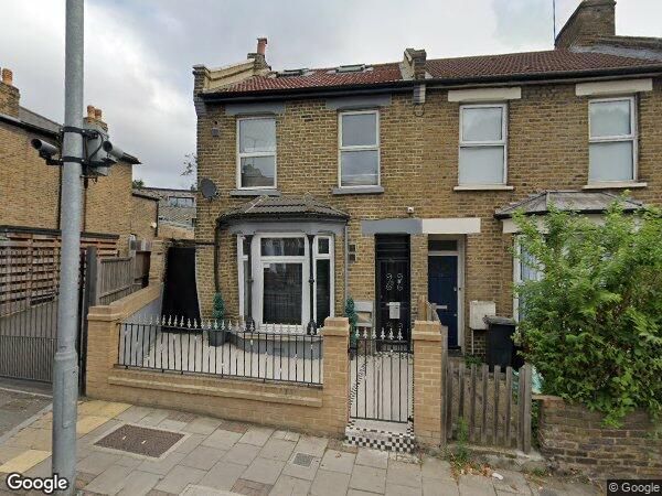 Room Kenworthy Road in Greater London