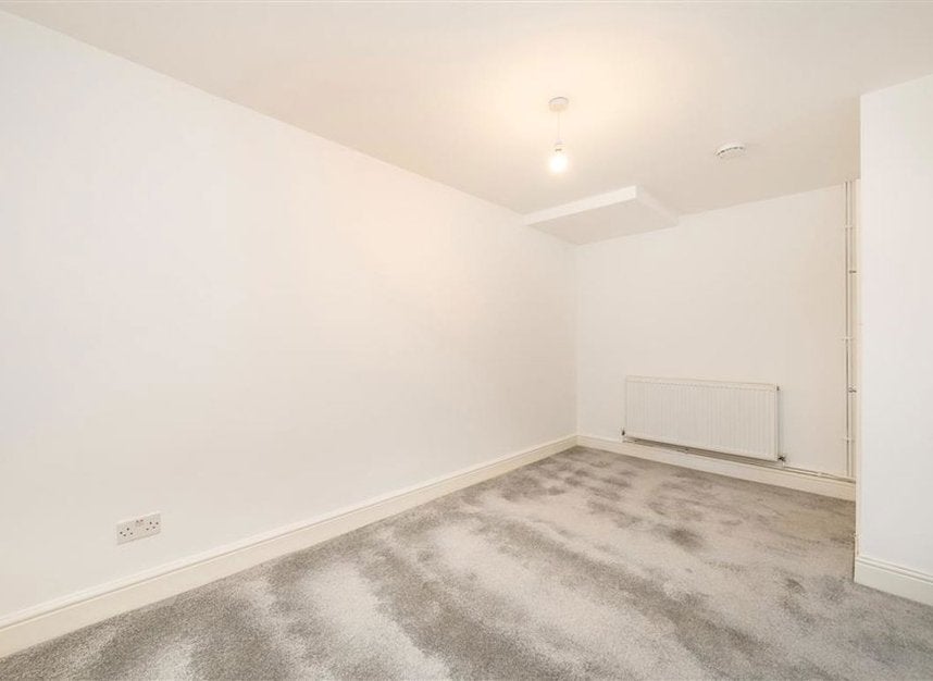 Flat Bonnington Square in Greater London