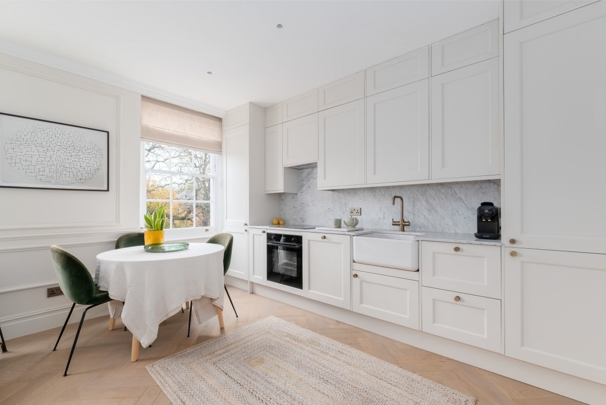 Flat Highbury Park in Greater London
