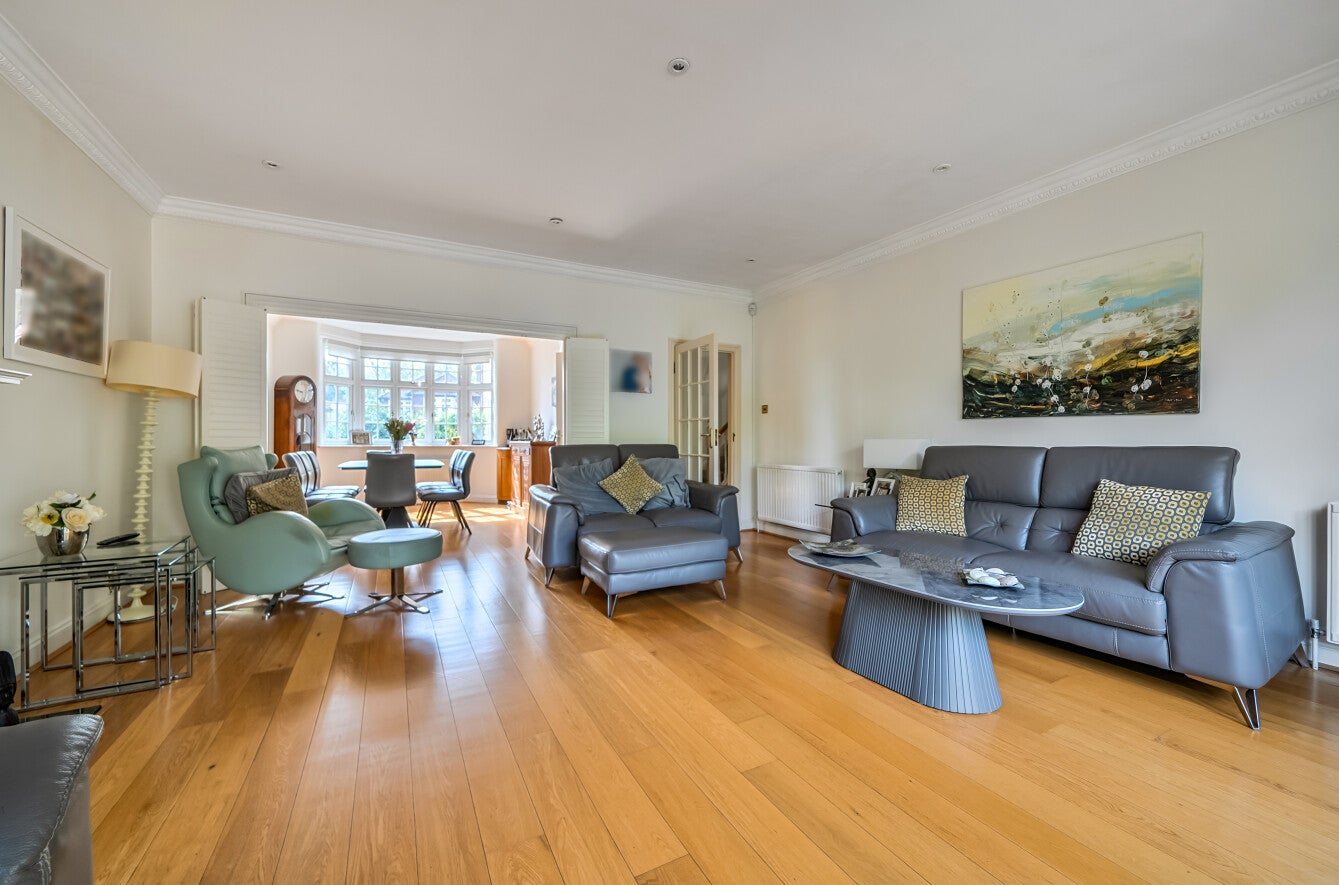 House Greenway Close in Greater London