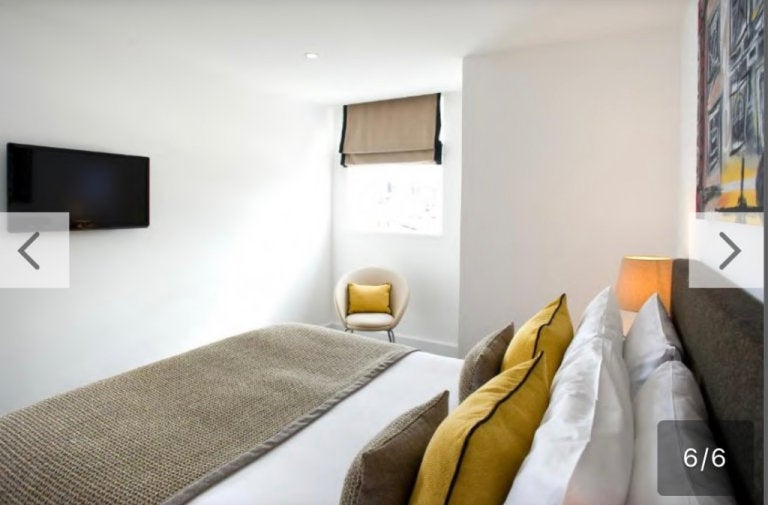 Flat Rosebery Avenue in Greater London