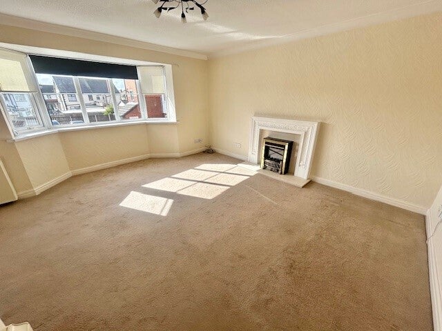 Flat Sandy Close in Thornton-Cleveleys